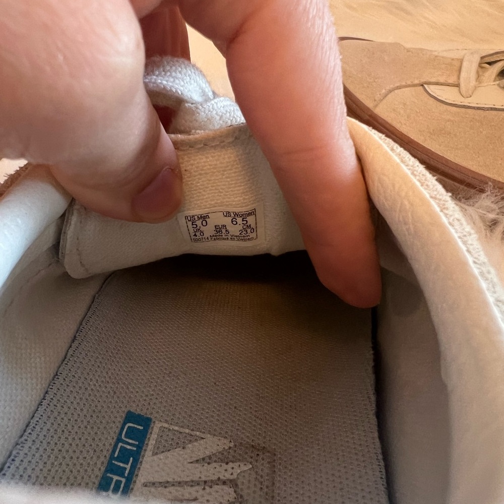 Vans - Picture 7 of 8